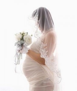 pregnant-wedding