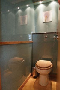 premierluxuryloos